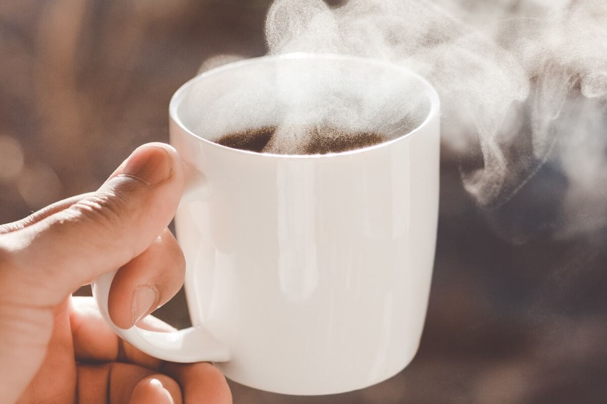 Café sem açúcar é bom para a saúde, entenda o motivo