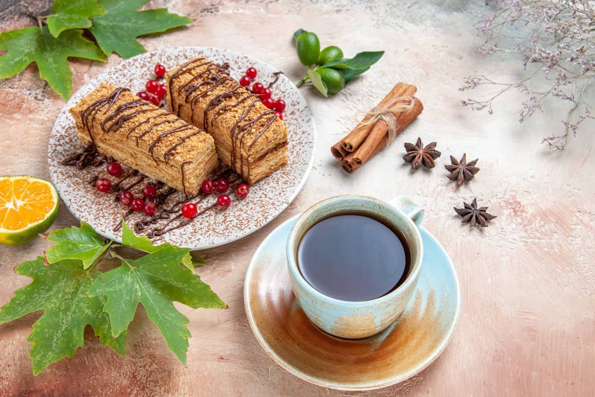 Faça uma torta de biscoito com café