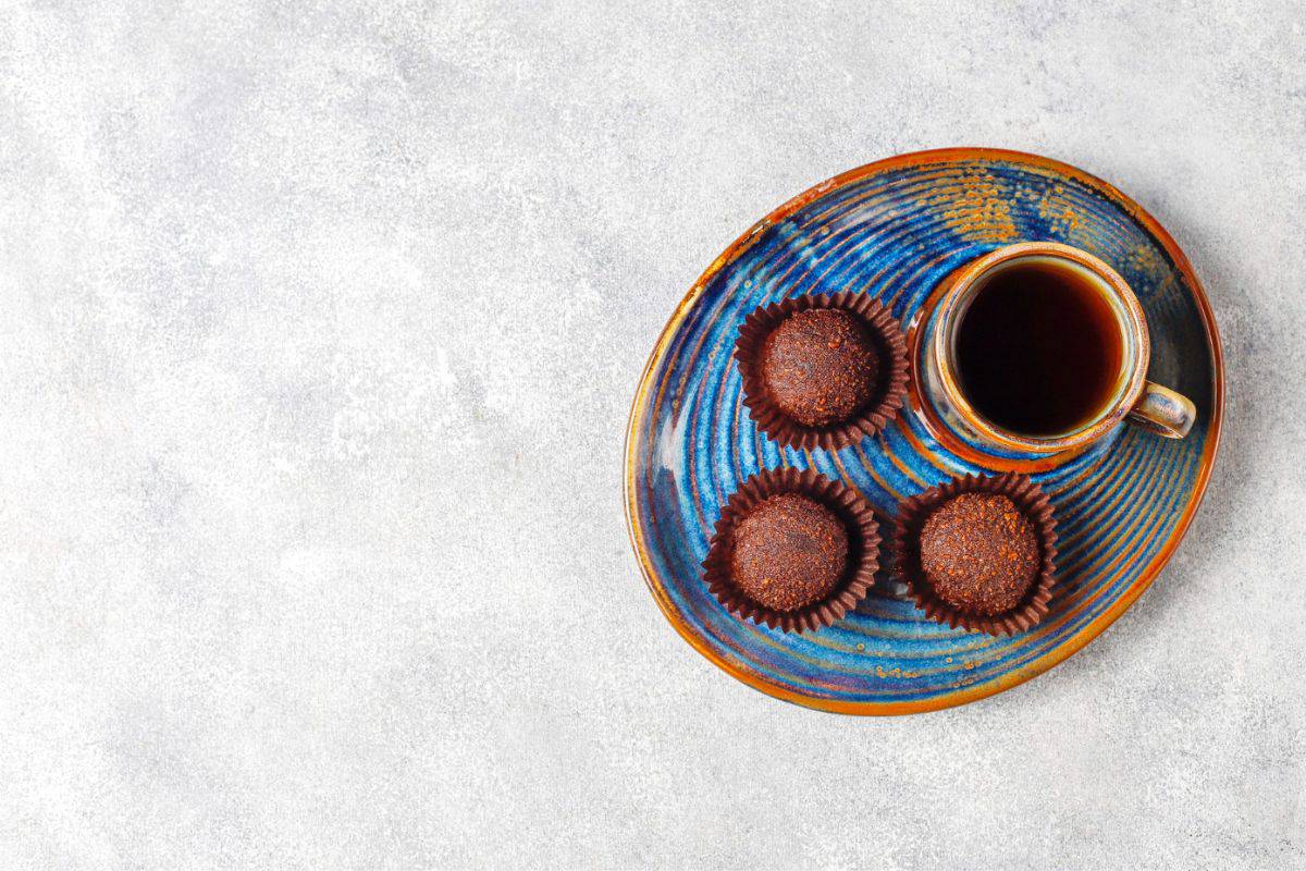 Conheça a receita de brigadeiro de cappuccino