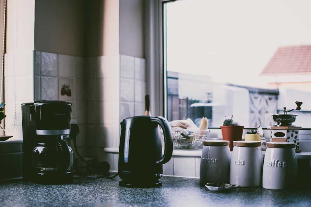 Vantagens de ter uma cafeteira com moedor de grãos